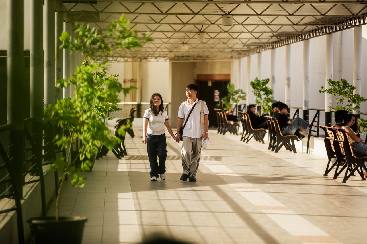 Bridge walkway at Limketkai Mall #3
