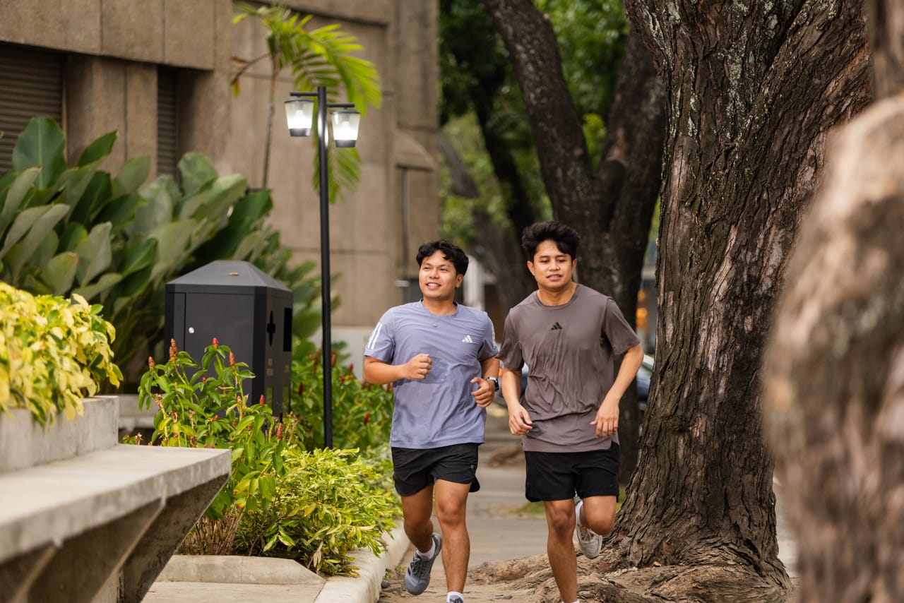 Outdoor jogging area at Limketkai Mall #4